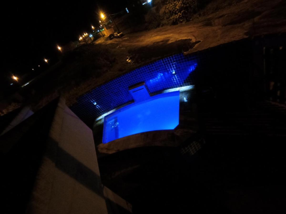 Casa com piscina , churrasqueira, Wi-Fi, em rua de Areia à 1km da praia, bairro sussegado, proíbido uso de som extremamente alto ideal para descansar Itanhaém Exterior foto