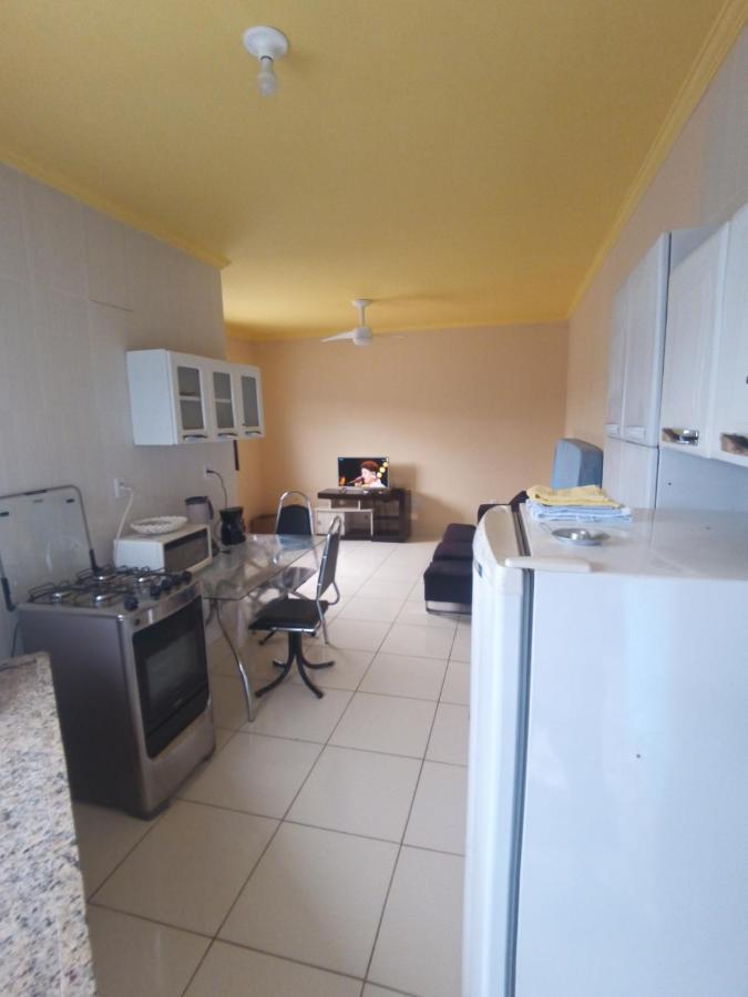 Casa com piscina , churrasqueira, Wi-Fi, em rua de Areia à 1km da praia, bairro sussegado, proíbido uso de som extremamente alto ideal para descansar Itanhaém Exterior foto