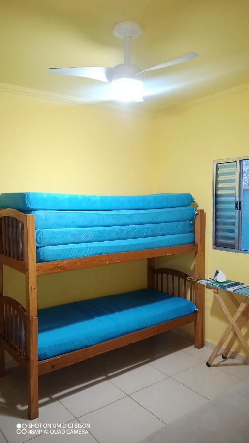 Casa com piscina , churrasqueira, Wi-Fi, em rua de Areia à 1km da praia, bairro sussegado, proíbido uso de som extremamente alto ideal para descansar Itanhaém Exterior foto