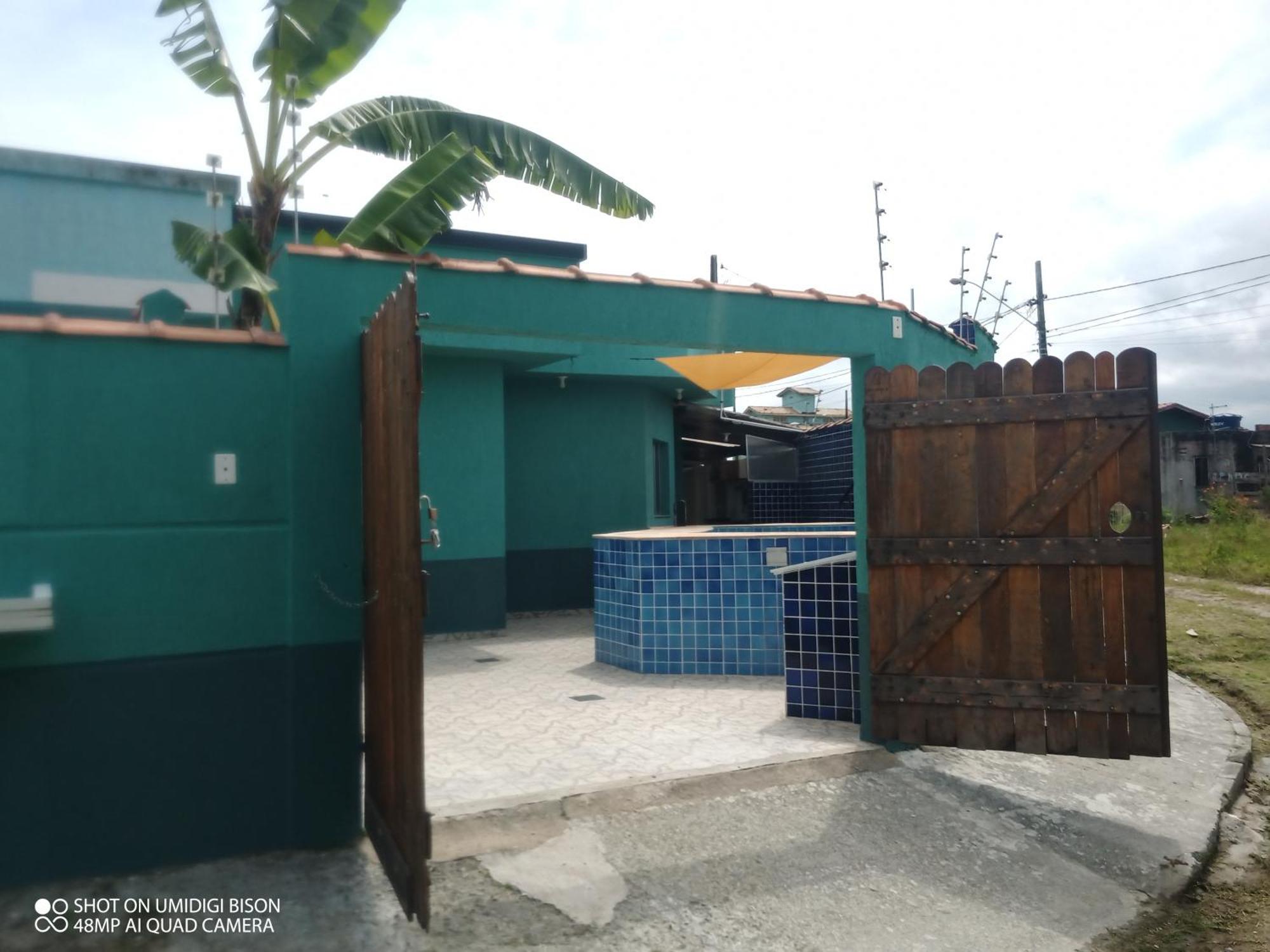 Casa com piscina , churrasqueira, Wi-Fi, em rua de Areia à 1km da praia, bairro sussegado, proíbido uso de som extremamente alto ideal para descansar Itanhaém Exterior foto